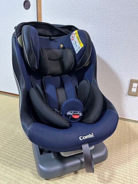 【美品】Combi チャイルドシート シートベルト固定式ウィゴーグランデシリーズ
