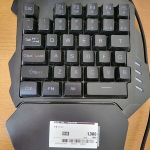 片手キーボード V500