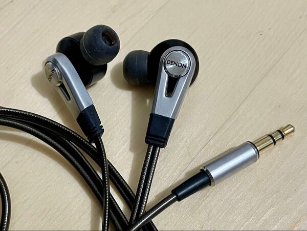 DENON AH C820 デノン インイヤーイヤホン 有線 イヤフォン