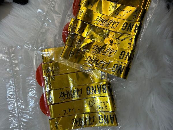 BIGBANGの金テープ