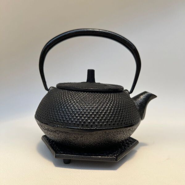 長期保管品 南部鉄器 急須 ヤカン 鉄瓶 お茶 茶道具 台座 茶漉し付き