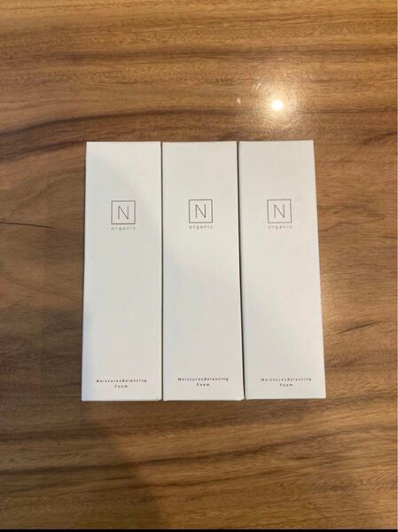 Nオーガニック モイスチュア&バランシング フォーム 100g 3本