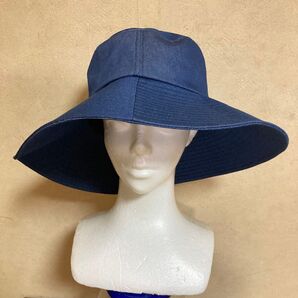 ネイビー 広いつばが特徴のシンプルなアウトドアハット 57.5cm