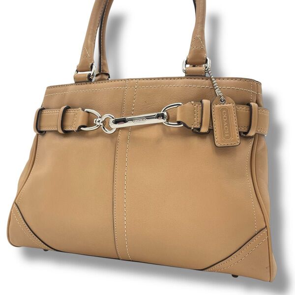 【美品】チャーム付き COACH コーチ ハンド トートバッグ オールレザー 本革 ベージュ系 ビッド金具 シルバー金具 肩掛け