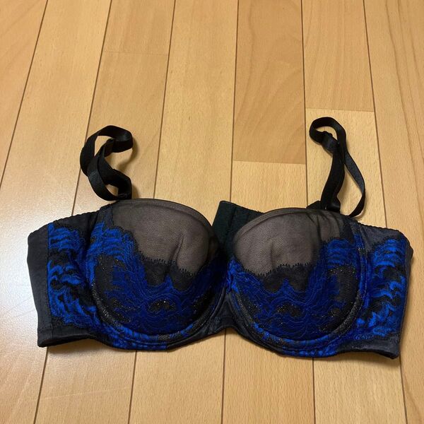 B75 マルコ MARUKO カーヴィシャス ショートブラジャー 補正下着 黒 ブラック
