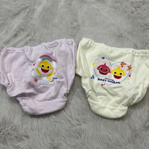 新品!キッズ子ども女の子下着ショーツパンツ2枚セット120センチ ベイビーシャークシャーク 女児 子供用 ガールズ