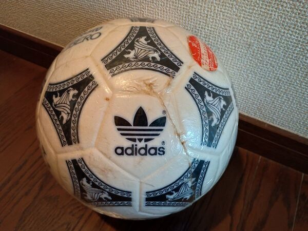 adidas サッカーボール TANGO DURANGO 1990 イタリアワールドカップ ヴィンテージモデル