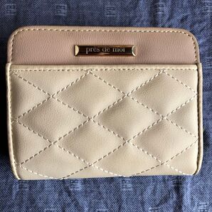 pres de moi ミニ財布 キルティング ベージュ