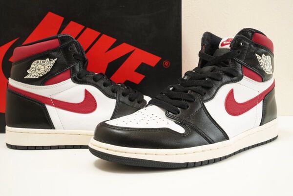 Nike Air Jordan 1 Retro High "Black/White/Sail/Gym Red"