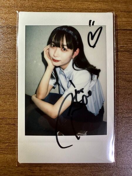 PassCode 南菜生 直筆サイン入り チェキ 私服①