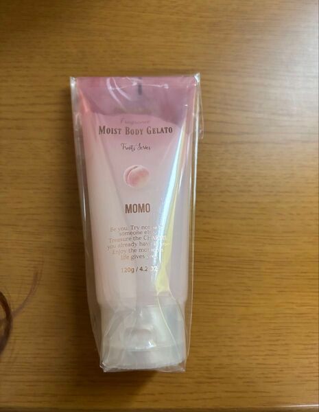 新品未開封 Fragrance MOIST BODY GELATO モモ