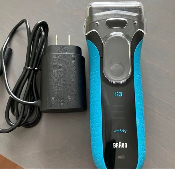 Braun S3 3040sメンズ電気シェーバー ブラウン髭剃り