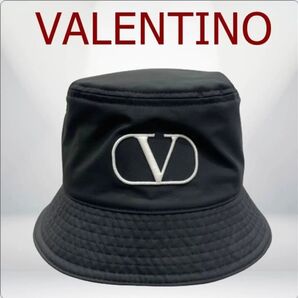 Valentino バケットハット