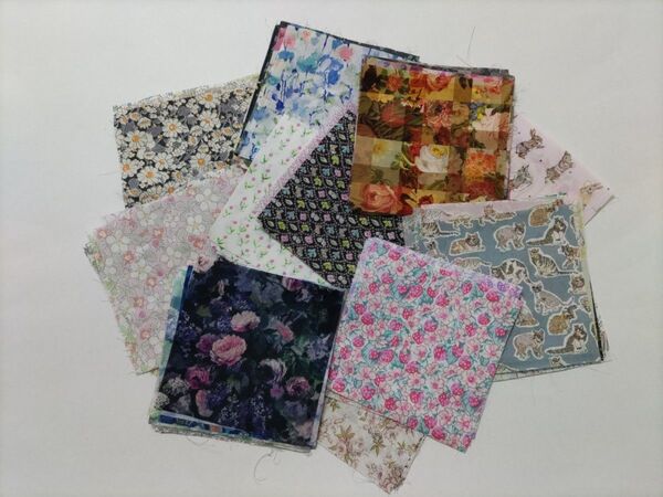 お値下げしました!リバティ 人気柄 限定色多め 10cm角 100枚セット+4枚 オマケ付き