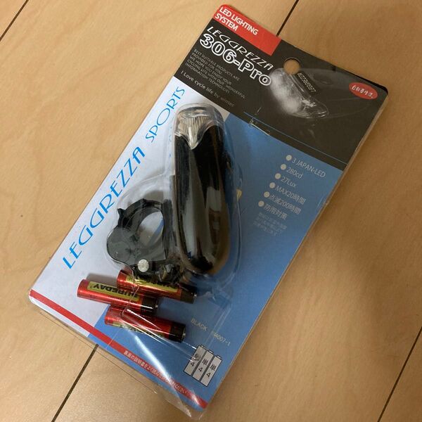 ウインテック 自転車用ライトジュピター 306 3LED ブラック 440071