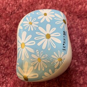 TANGLE TEEZER×SKINNYDIP ヘアブラシ デイジー柄