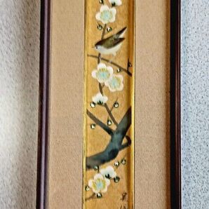 日本画短冊「梅に鶯」ガラス入り額装 和風インテリア 56cm ×16.8cm ×3.2cm 重さ1kg 中古