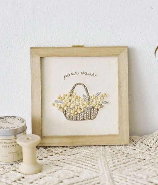 サリュ 刺繍 パネル