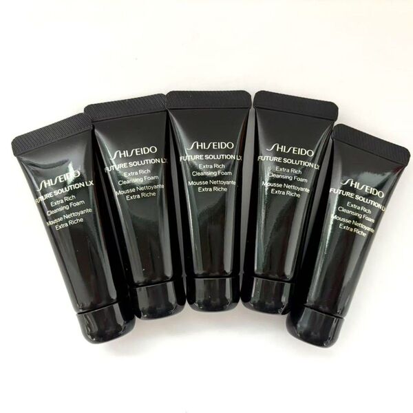 資生堂 SHISEIDO フューチャーソリューション LX エクストラ リッチ クレンジングフォーム 15g×5本。