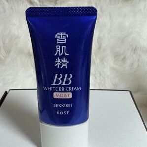 雪肌精 ホワイトBBクリーム モイスト 01