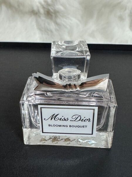 Miss Dior Blooming Bouquet 香水 ミニ