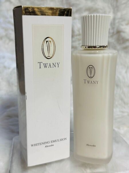 TWANY ホワイトニングエマルジョン 未使用 カネボウ