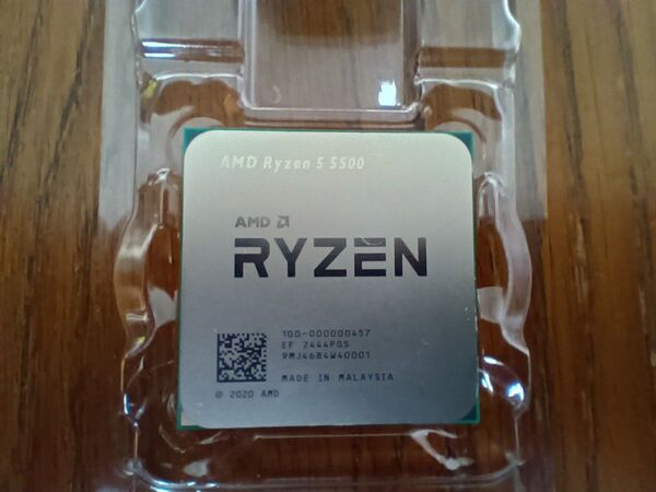 ほぼ新品【CPU】Ryzen 5 5500 BOX 国内正規品【AMD】