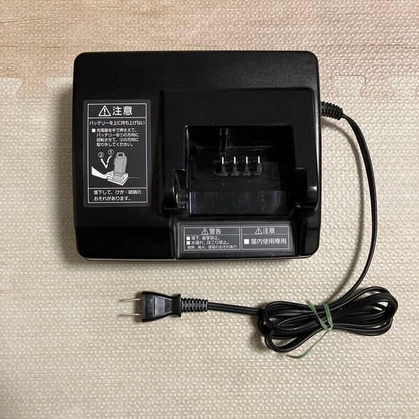 電動アシスト自転車用充電器 Panasonic パナソニック バッテリー充電器 NKJ069Z2