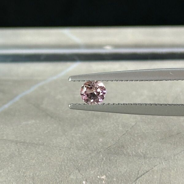 天然石インペリアルトパーズ ルース(裸石)0.27ct's