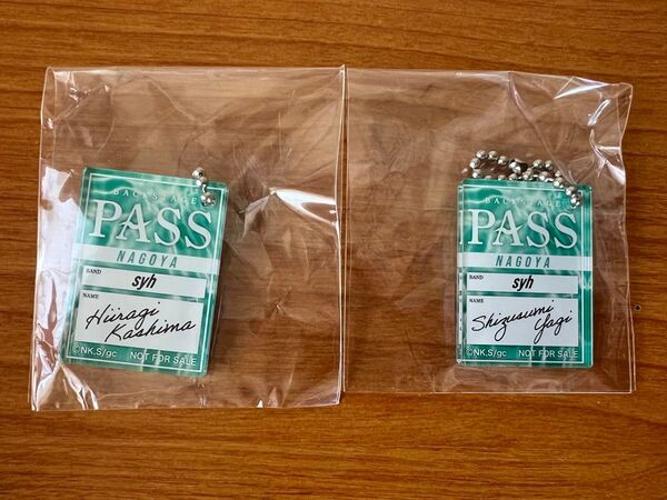 ギヴン ノイタミナアパレル POPUP 名古屋 入場特典 ガチャガチャSTAFF PASS アクリルキーホルダー アクキー