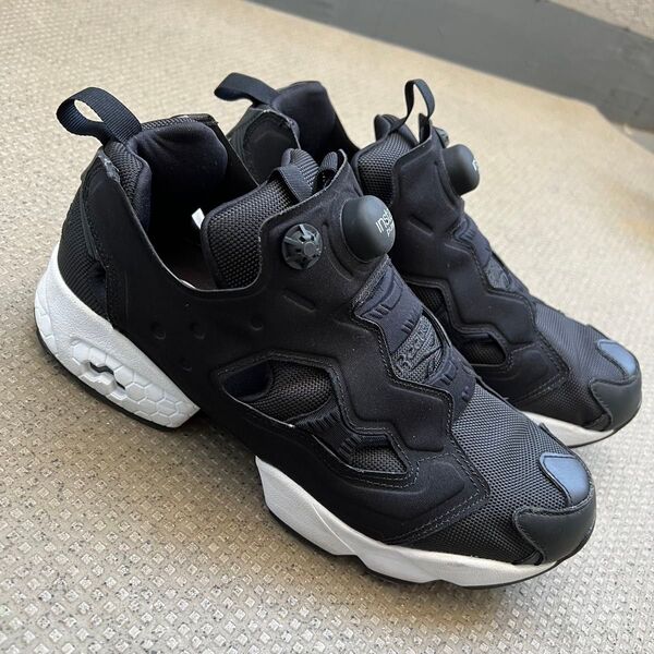Reebok pump fury 27cm ブラック スニーカー モノトーン 黒 リーボック ポンプフューリー