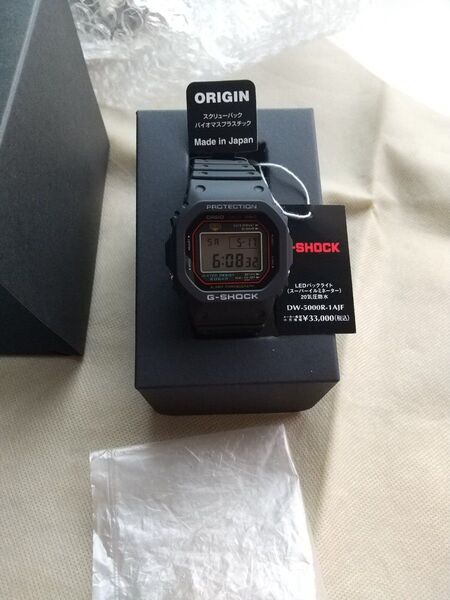NO② (新品 未使用)CASIO G-SHOCK 初代復刻モデルDW-5000R-1AJFスクリューバック電池式 両タグ付き