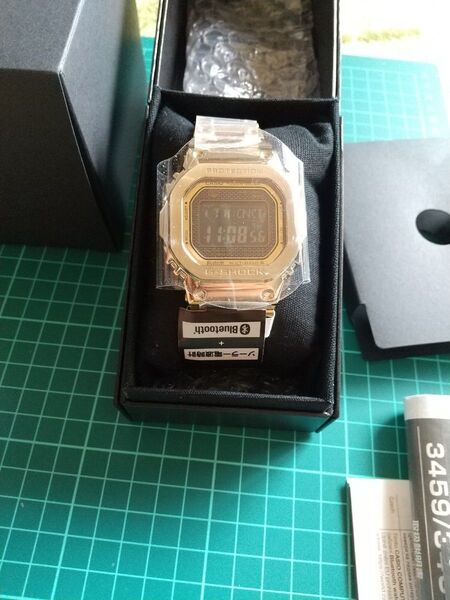 CASIO G-SHOCK GMW-B5000GD-9JF 電波ソーラーBluetooth搭載ゴ―ルドステン製 フルメタル未使用