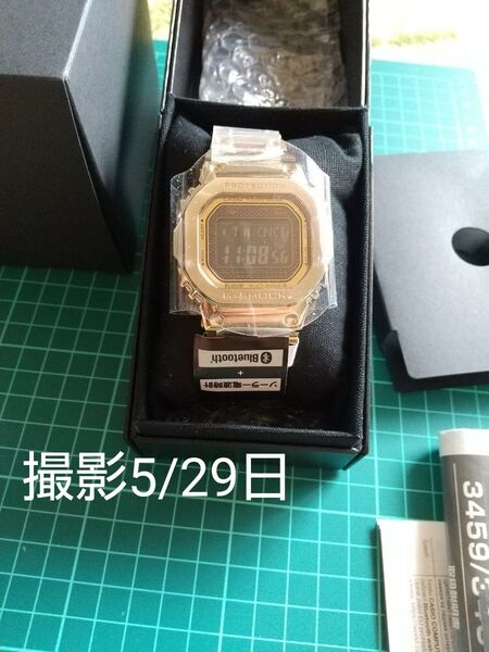 CASIO G-SHOCK GMW-B5000GD-9JF 電波ソーラーBluetooth搭載ゴ―ルドステン製 フルメタル未使用