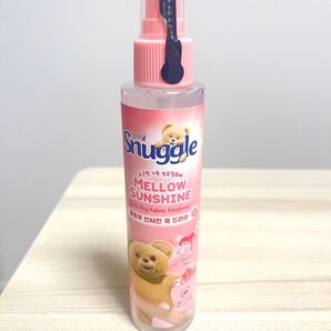 Snuggle 衣類用消臭スプレー #mellow sunshine