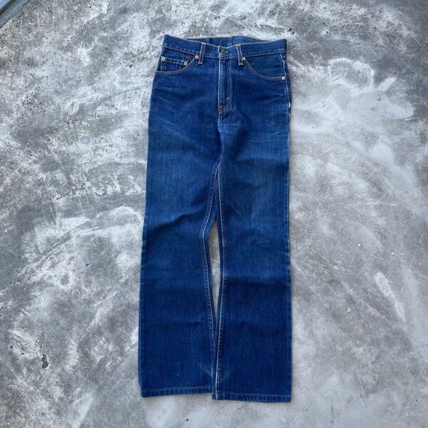 00s Levi's リーバイス 517 ブーツカット デニムパンツ 濃紺 古着 ジーンズ ジップフライ フレア USA製