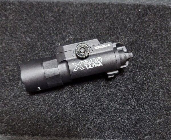電池付属 SUREFIRE フラッシュライト X300 レプリカ 東京マルイ ウェポンライト