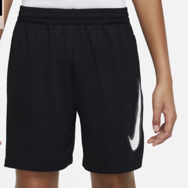 新品タグ付き★ナイキ Dri-FIT ジュニア ショートパンツ黒 キッズ通気性 dx5361-010 NIKE 男の子150