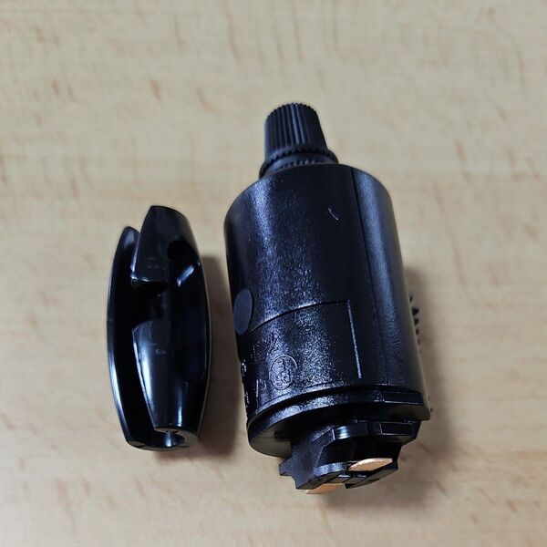 OKHIKOライティングレールソケットE26電球ソケット E26口 ダクトレール用部品 工事不要 専用レール照明器具【新品未使用】