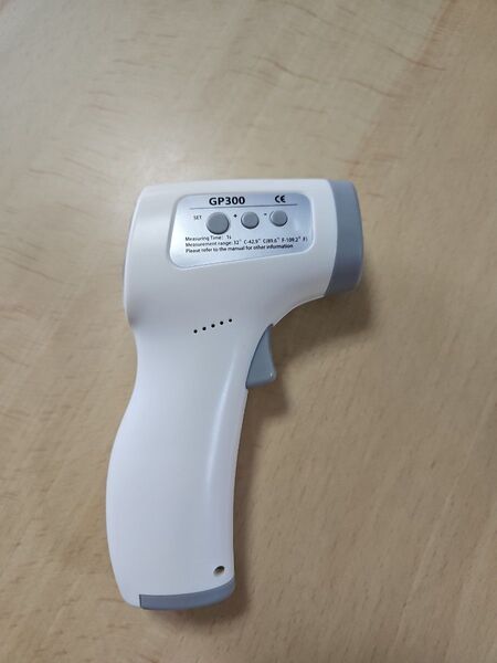 非接触型温度計【新品未使用】