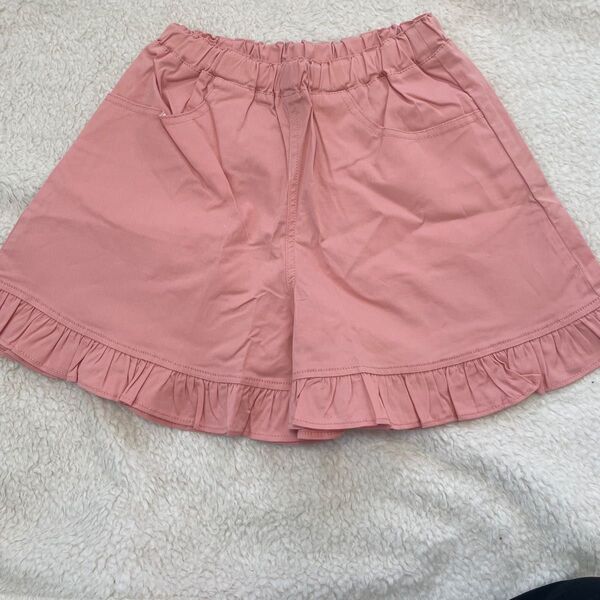 @新品 裾フリル ショートパンツ ピンク 140 女の子