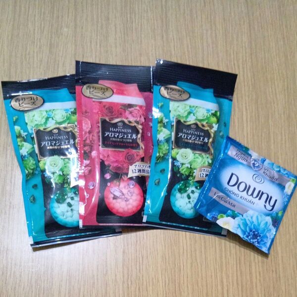 レノアハピネス アロマジュエル エメラルドブリーズ ダイアモンドフローラル ダウニー Downy 柔軟剤 試供品