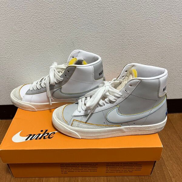 【極美品】レア ナイキ スニーカー NIKE Women's W BLAZER MID '77 24cm 箱付き