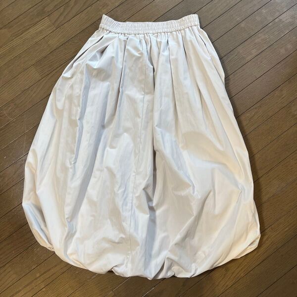 GU バブルヘムミディスカート Mサイズ