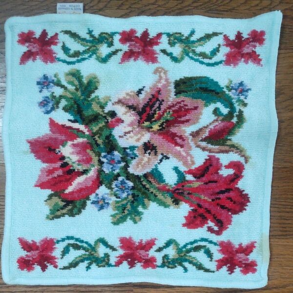 Feiler ドイツ製 花柄刺繍ハンカチ 水色