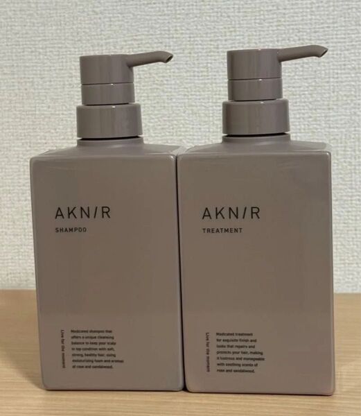 アクニー トリートメント AKNIR 薬用シャンプー トリートメントセット ローズ サンダルウッド