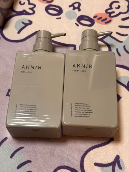 アクニー AKNIR トリートメント 薬用ヘアシャンプー シャンプー 薬用ヘアトリートメント 梨花 AKN