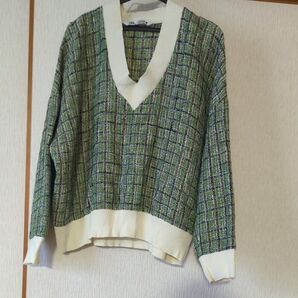 Vネック セーター トップス 長袖 【6/8までの出品】
