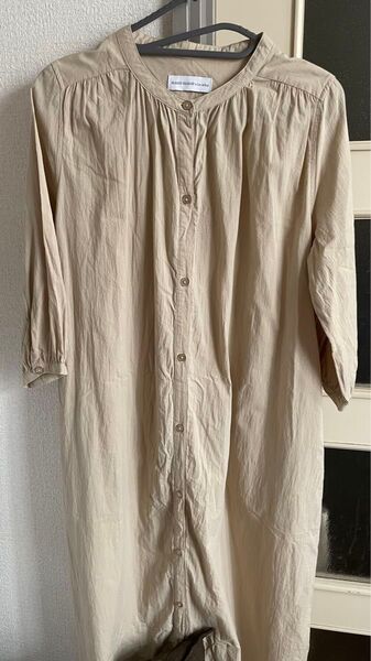 【新品】しまむら シーズンリーズン season reason ベージュSRギャザーロングシャツワンピース ゆるふわ