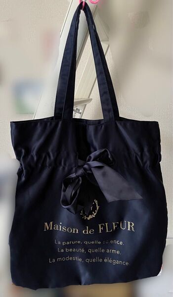 メゾンドフルール Maison de FLEUR リボントートバッグ ネイビー 紺